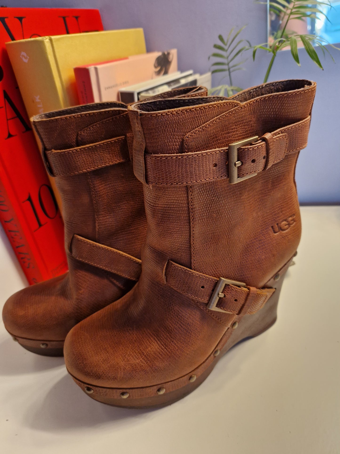 Ugg heeled boot