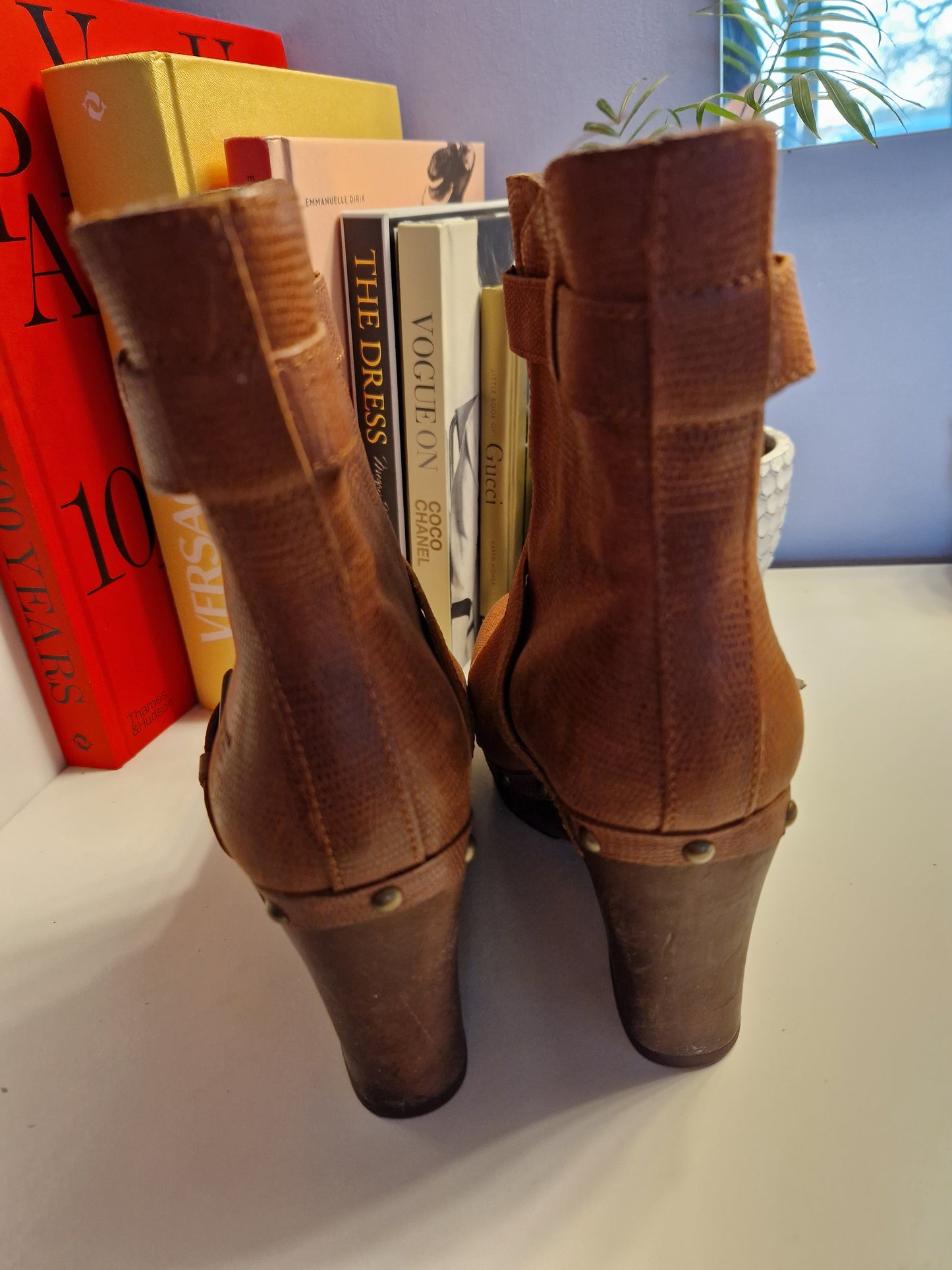 Ugg heeled boot